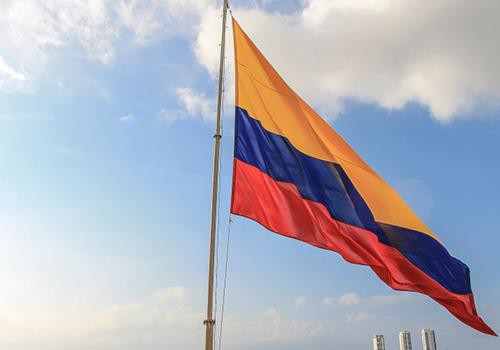 콜롬비아, 경매 지연에도 불구하고 태양열에 대비